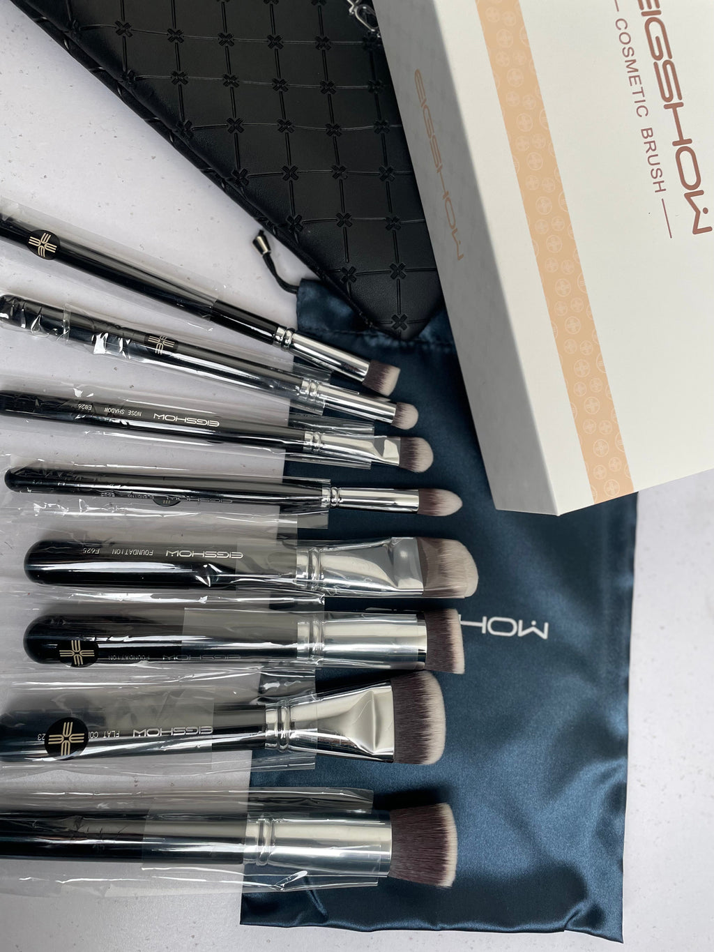 MAKEUP BRUSHES BOX PACK